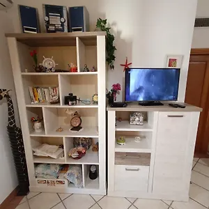 Appartamente Moderno E Accessoriato. Appartamento